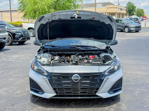 Used 2024 Nissan Altima 2.5 S FWD image 33