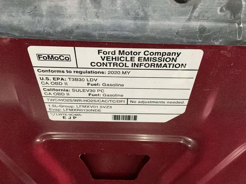 Used 2020 Ford Fusion SE FWD image 24