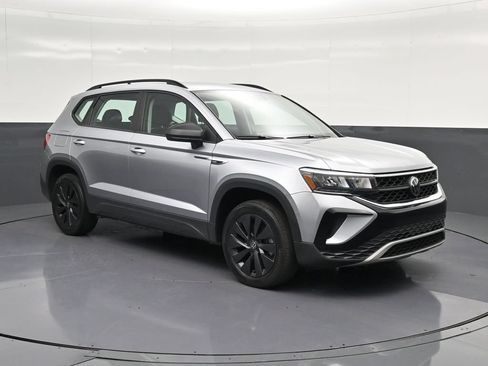 Used 2023 Volkswagen Taos S FWD image 5