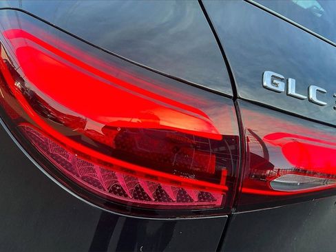 Certified 2025 Mercedes-Benz GLC 350e 4MATIC image 23