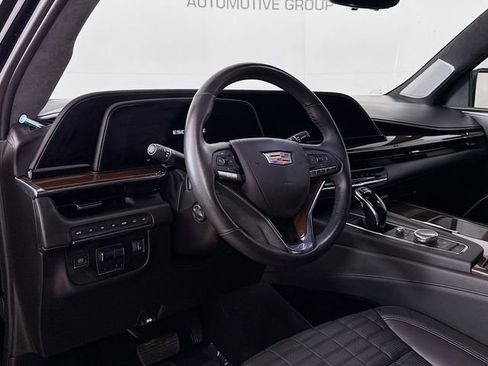 Used 2021 Cadillac Escalade Premium Luxury Platinum w/ Heavy-Duty Trailer Package AWD/4WD image 9