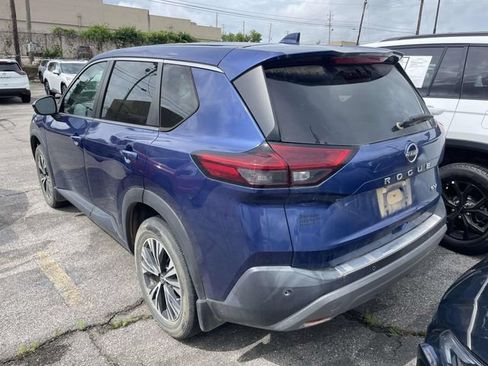 Used 2022 Nissan Rogue SV FWD image 4