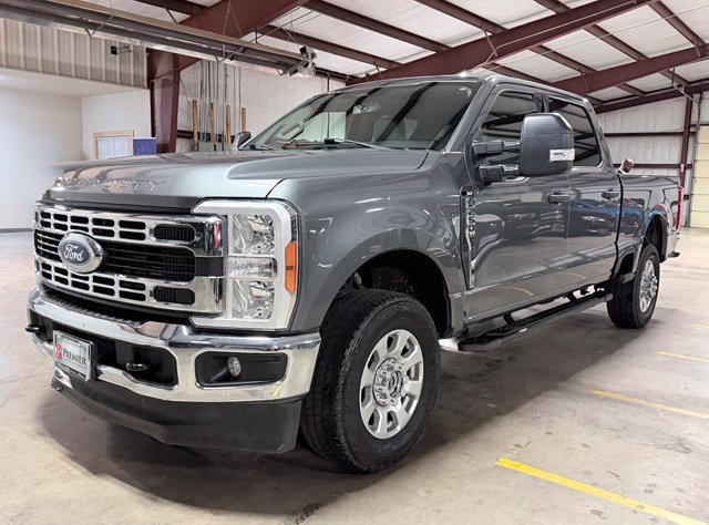 Used 2023 Ford F250 XLT w/ FX4 Off-Road Package AWD/4WD image 6