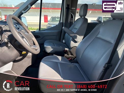 Used 2018 Ford Transit 150 XL image 11
