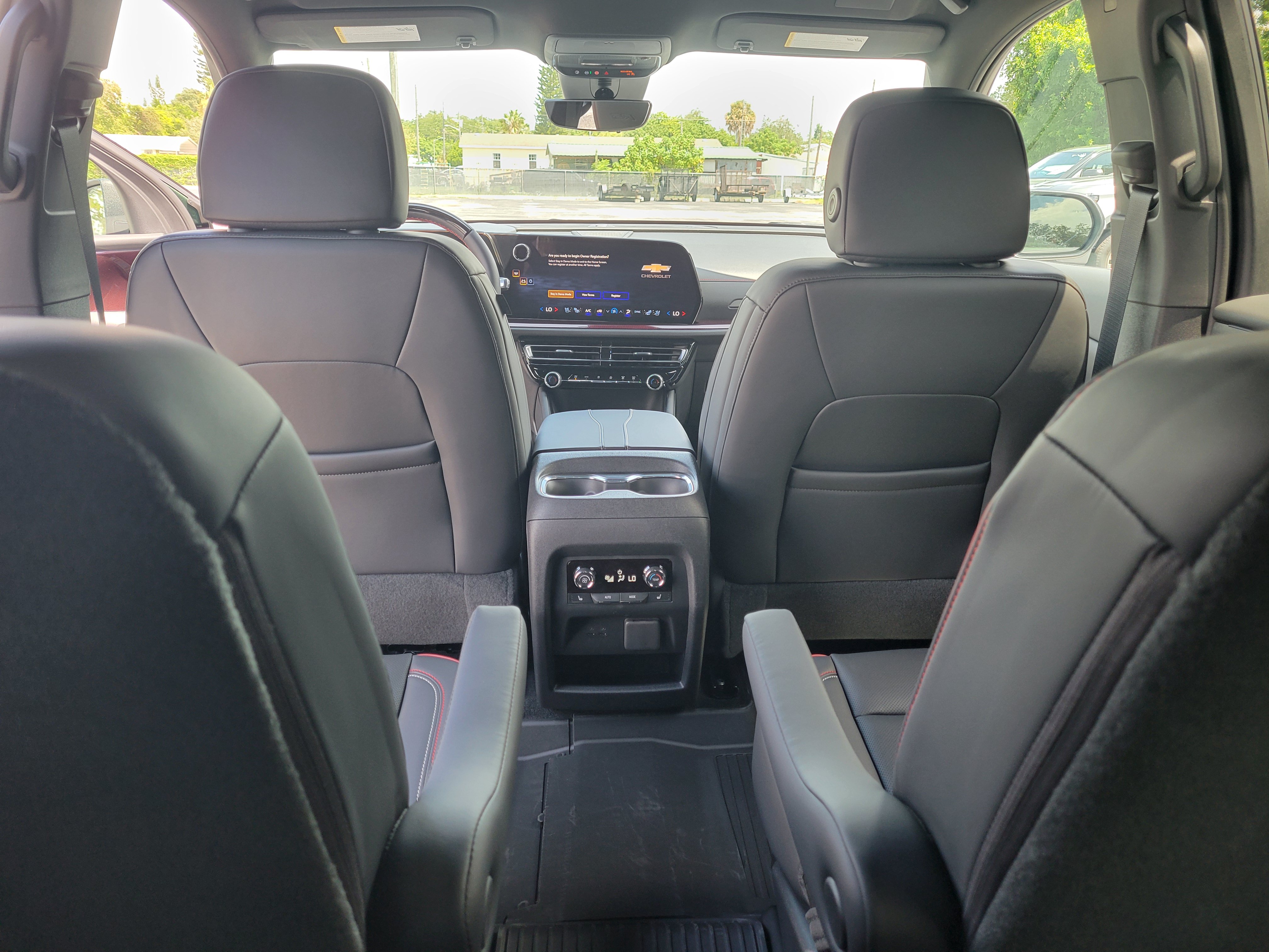 New 2027 Chevrolet Traverse RS FWD image 13