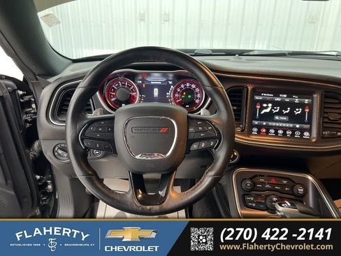 Used 2018 Dodge Challenger GT w/ Technology Group image 23