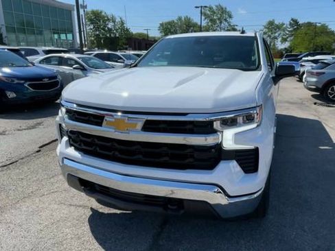 Used 2024 Chevrolet Silverado 1500 LT AWD/4WD image 5