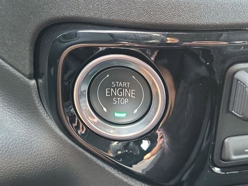 New 2025 Chevrolet Silverado 1500 LT w/ Convenience Package II image 17