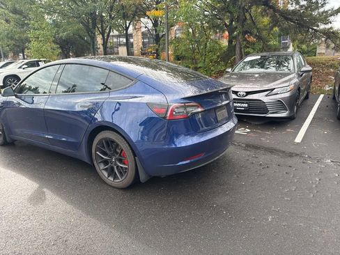 Used 2021 Tesla Model 3 Performance image 8