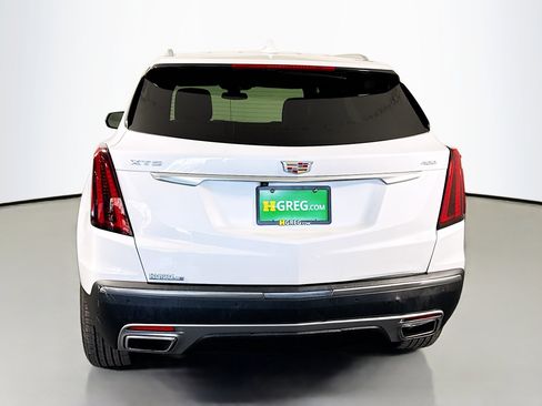 Used 2025 Cadillac XT5 Premium Luxury image 8