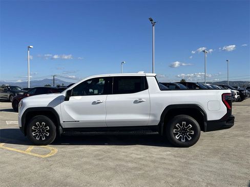 New 2026 GMC Sierra EV Elevation image 7