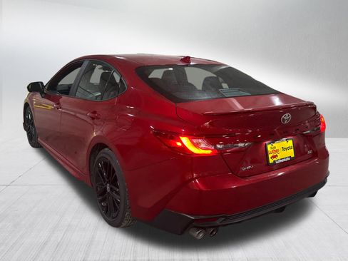 Certified 2025 Toyota Camry SE image 4