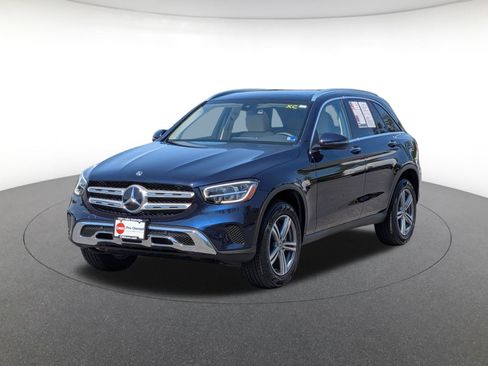 Used 2021 Mercedes-Benz GLC 300 4MATIC image 3