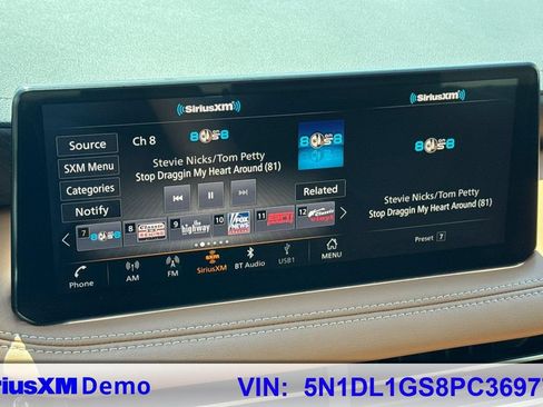 Used 2023 INFINITI QX60 Sensory w/ Vision Package AWD/4WD image 27