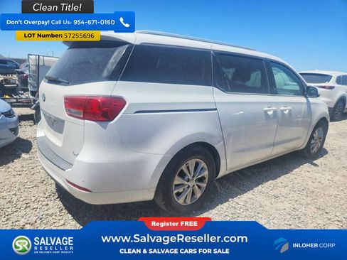 Used 2016 Kia Sedona LX w/ Option Group 020 FWD image 4