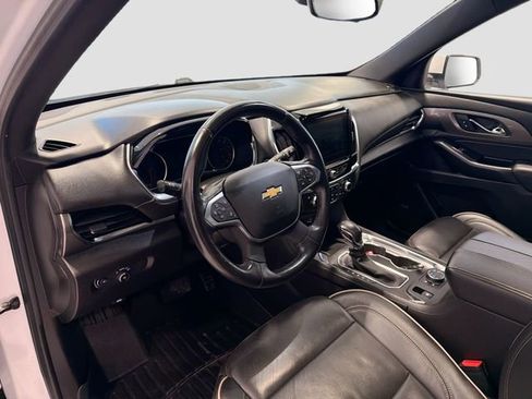 Certified 2022 Chevrolet Traverse Premier image 9