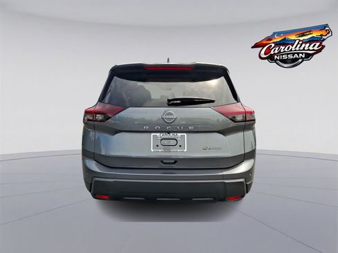 Used 2024 Nissan Rogue SV AWD/4WD image 5
