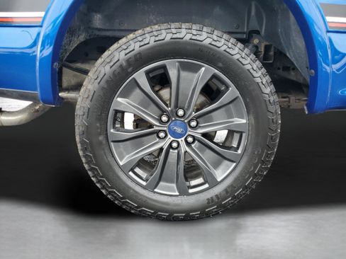 Used 2018 Ford F150 Lariat w/ Equipment Group 502A Luxury image 6