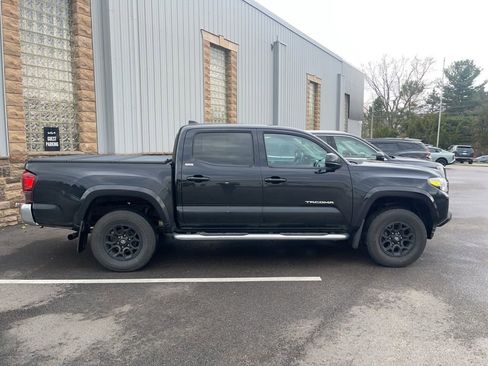 Used 2019 Toyota Tacoma SR5 image 1