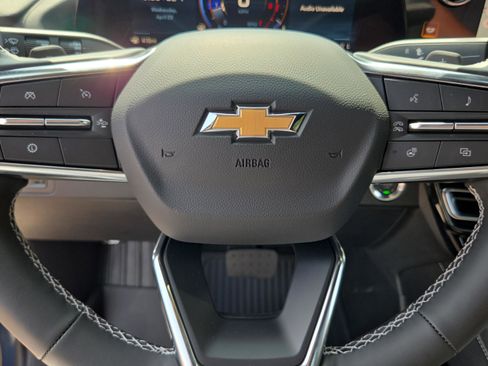 New 2026 Chevrolet Traverse LT w/ Driver Confidence Package FWD image 23