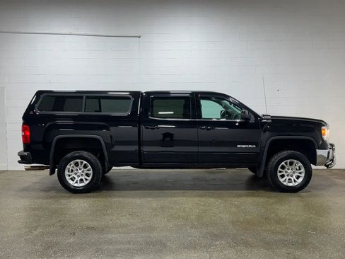 Used 2015 GMC Sierra 1500 SLE w/ SLE Value Package AWD/4WD image 2