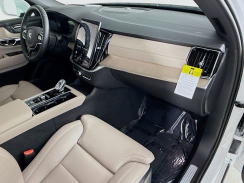 New 2026 Volvo XC90 T8 Ultra w/ Protection Package AWD/4WD image 32