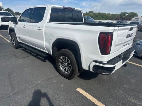 Used 2021 GMC Sierra 1500 AT4 w/ Technology Package AWD/4WD image 9