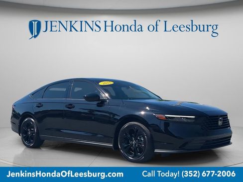 Certified 2025 Honda Accord SE image 1
