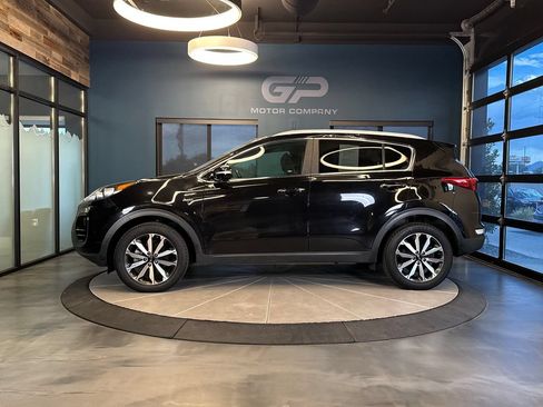 Used 2017 Kia Sportage EX w/ EX Premium Package AWD/4WD image 6