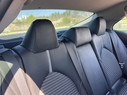Used 2019 Toyota Camry SE image 28