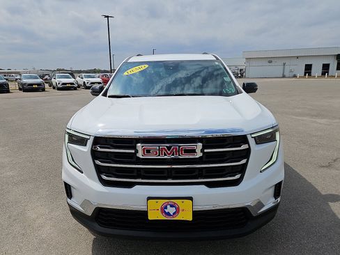 New 2026 GMC Acadia Elevation image 8