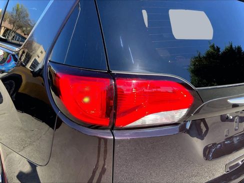 Used 2019 Chrysler Pacifica Limited FWD image 42
