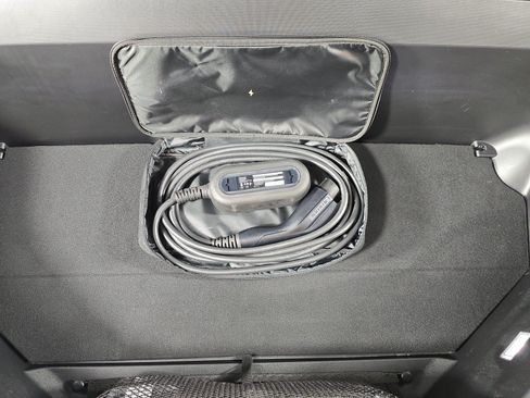 Used 2023 Rivian R1T Adventure AWD/4WD image 14