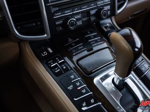 Used 2013 Porsche Cayenne AWD/4WD image 77
