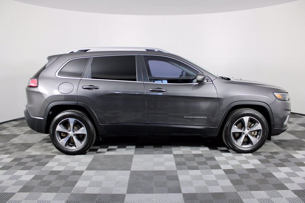 Used 2019 Jeep Cherokee Limited AWD/4WD image 9