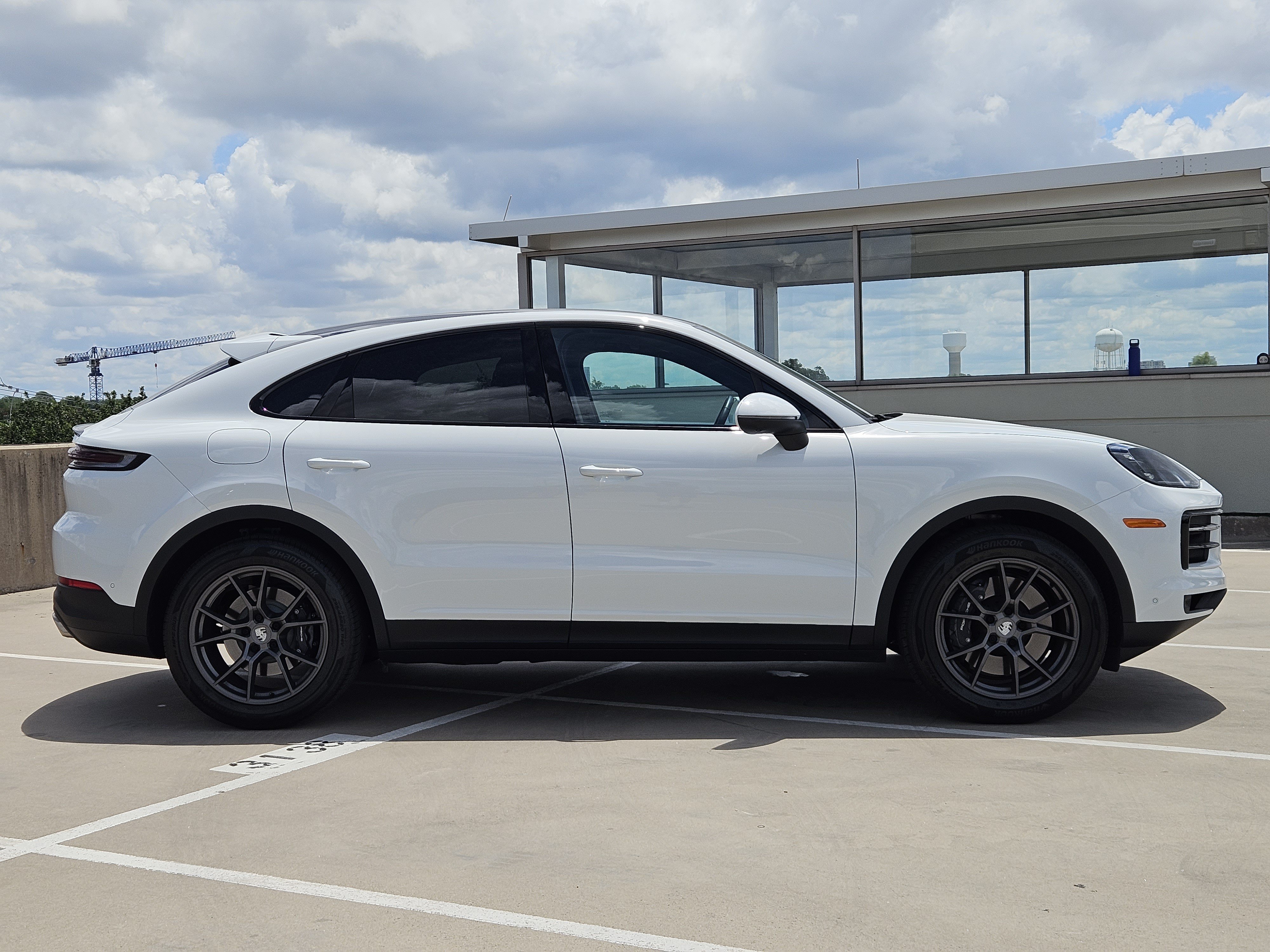 Certified 2026 Porsche Cayenne Coupe AWD/4WD image 9