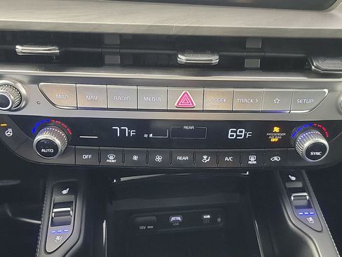 Used 2024 Kia Telluride EX X-Line image 29