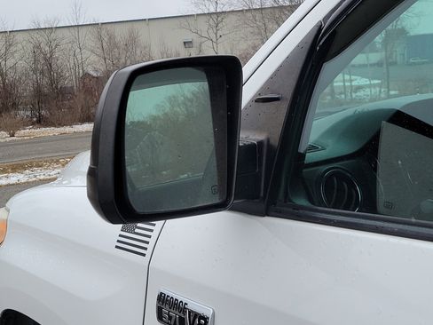 Used 2015 Toyota Tundra SR5 w/ TRD Off Road Package image 10