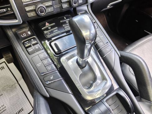 Used 2013 Porsche Cayenne Diesel AWD/4WD image 19