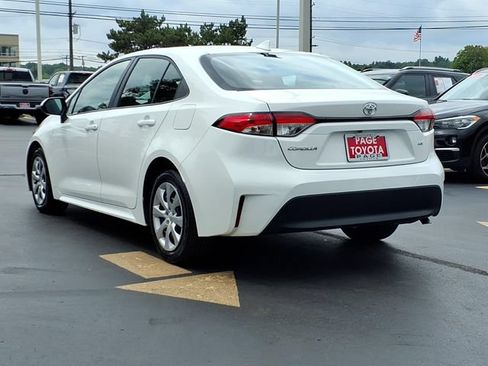 Certified 2025 Toyota Corolla LE FWD image 6