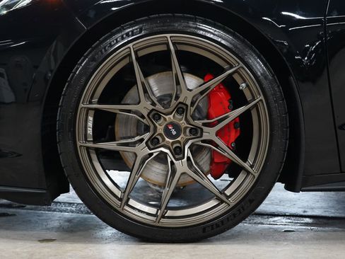 Used 2022 Chevrolet Corvette Stingray Convertible w/ Z51 Performance Package RWD image 27