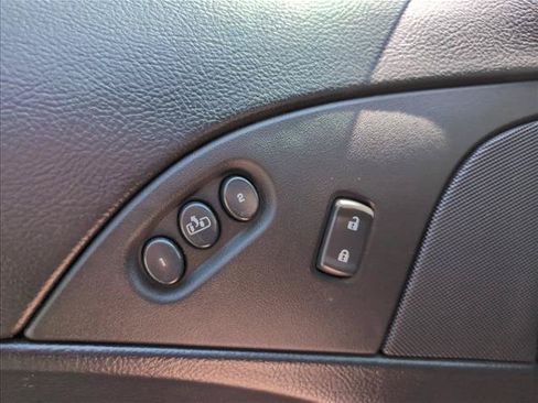 Used 2006 Chevrolet Corvette Convertible w/ Preferred Equipment Group RWD image 17