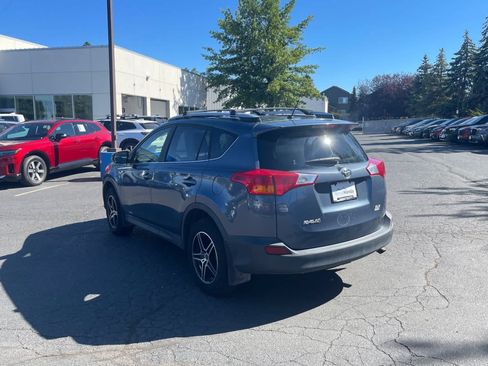 Used 2013 Toyota RAV4 XLE AWD/4WD image 3