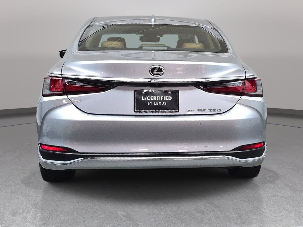 Certified 2023 Lexus ES 250 w/ Premium Package AWD/4WD image 7
