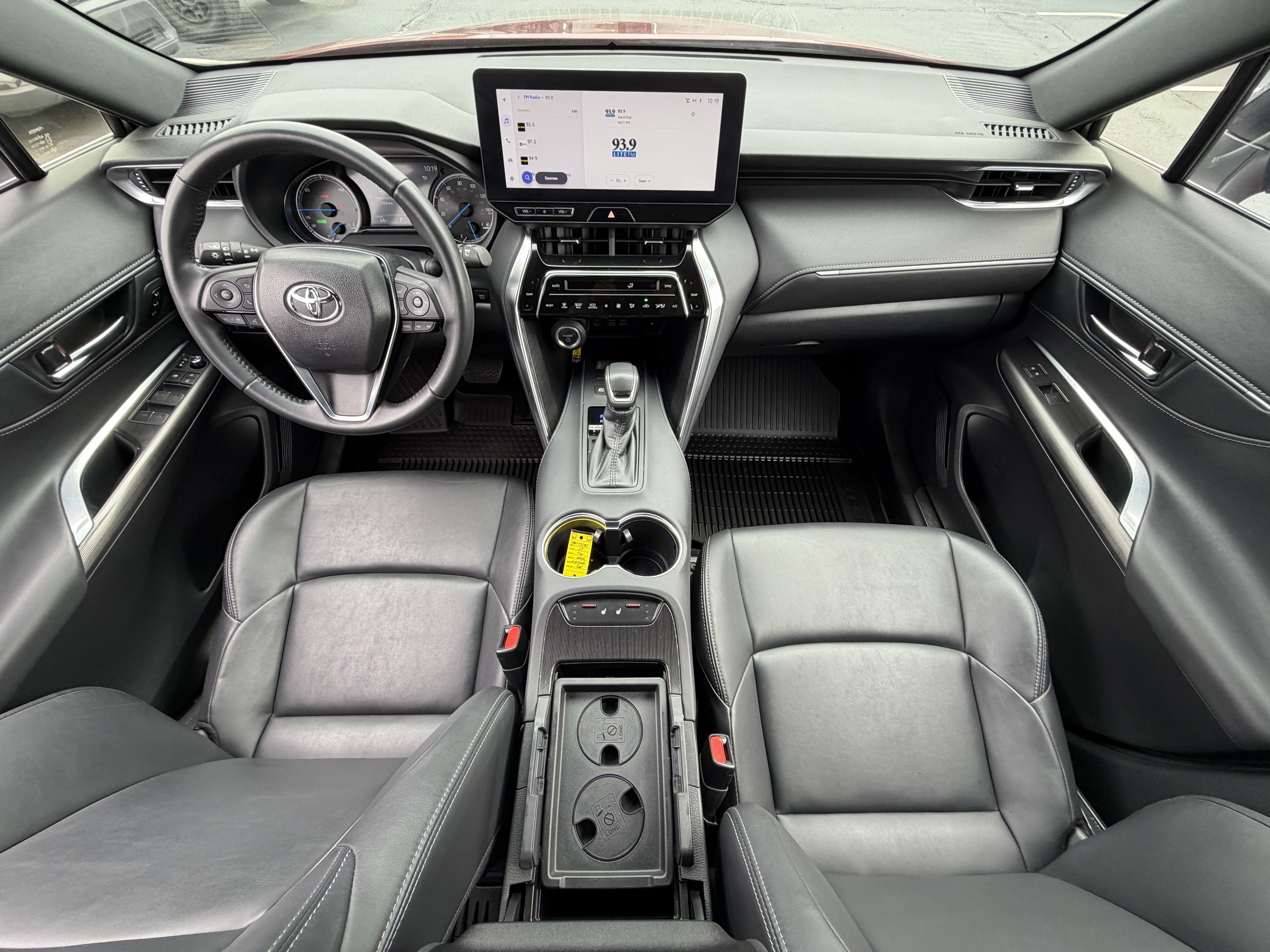 Used 2023 Toyota Venza Nightshade AWD/4WD image 17
