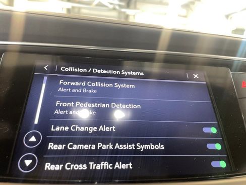 Used 2022 Buick Enclave Essence w/ Experience Buick Package image 15