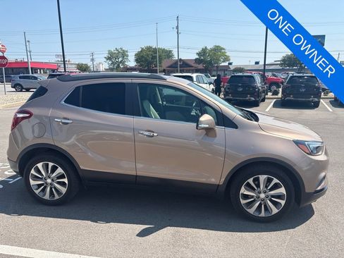 Used 2019 Buick Encore Preferred FWD image 2