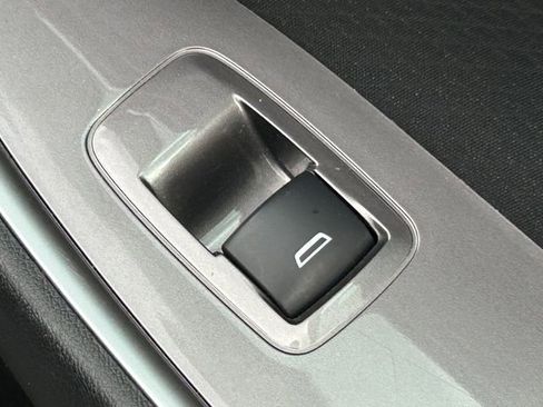 Used 2023 Chevrolet Malibu LS FWD image 33