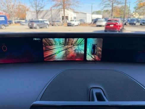 Certified 2024 Lincoln Nautilus Black Label image 9