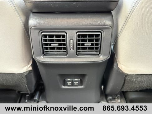 Used 2020 Toyota RAV4 XLE FWD image 17